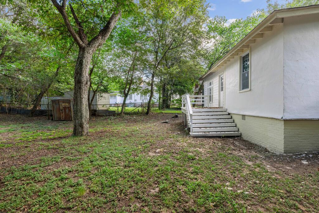 2910 Bradley Circle
