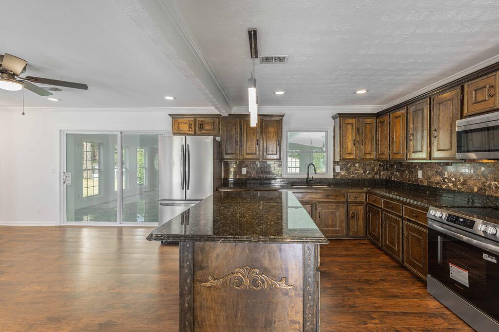 1841 Celeste Drive