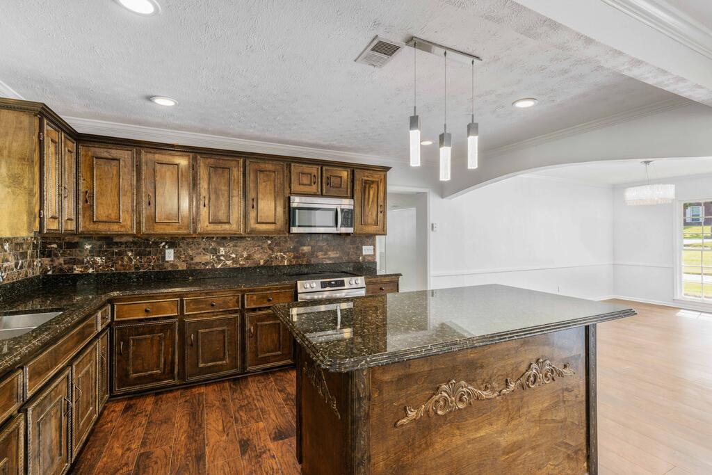 1841 Celeste Drive