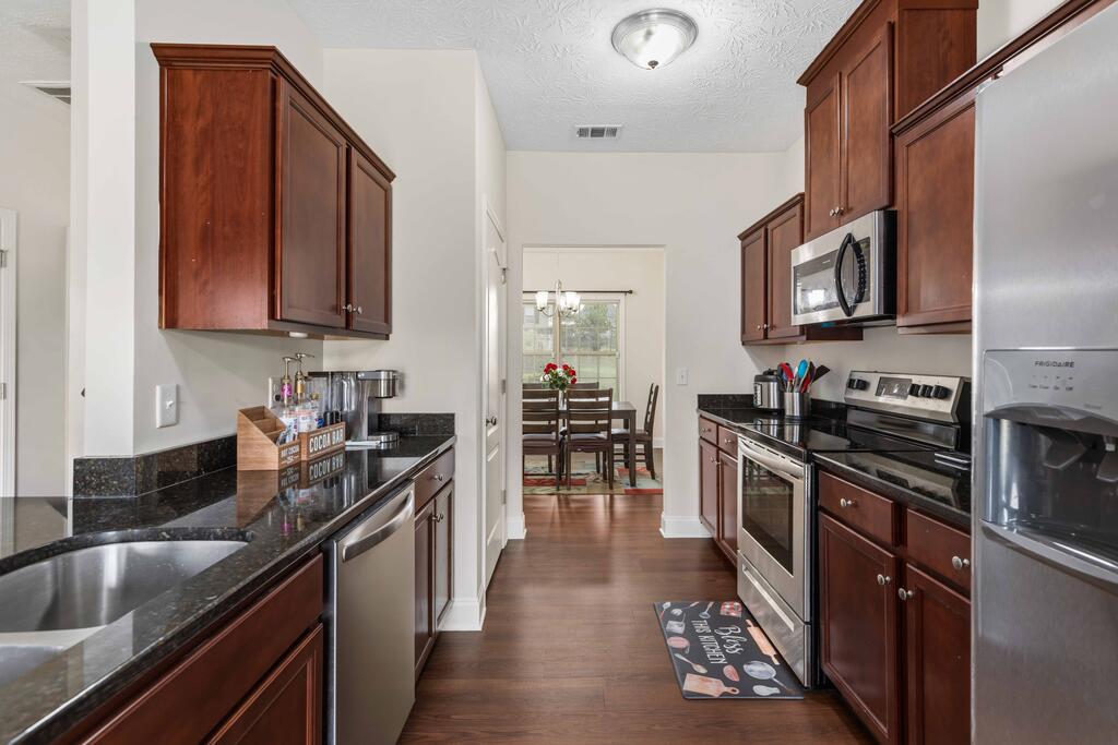5129 Magazine Lane