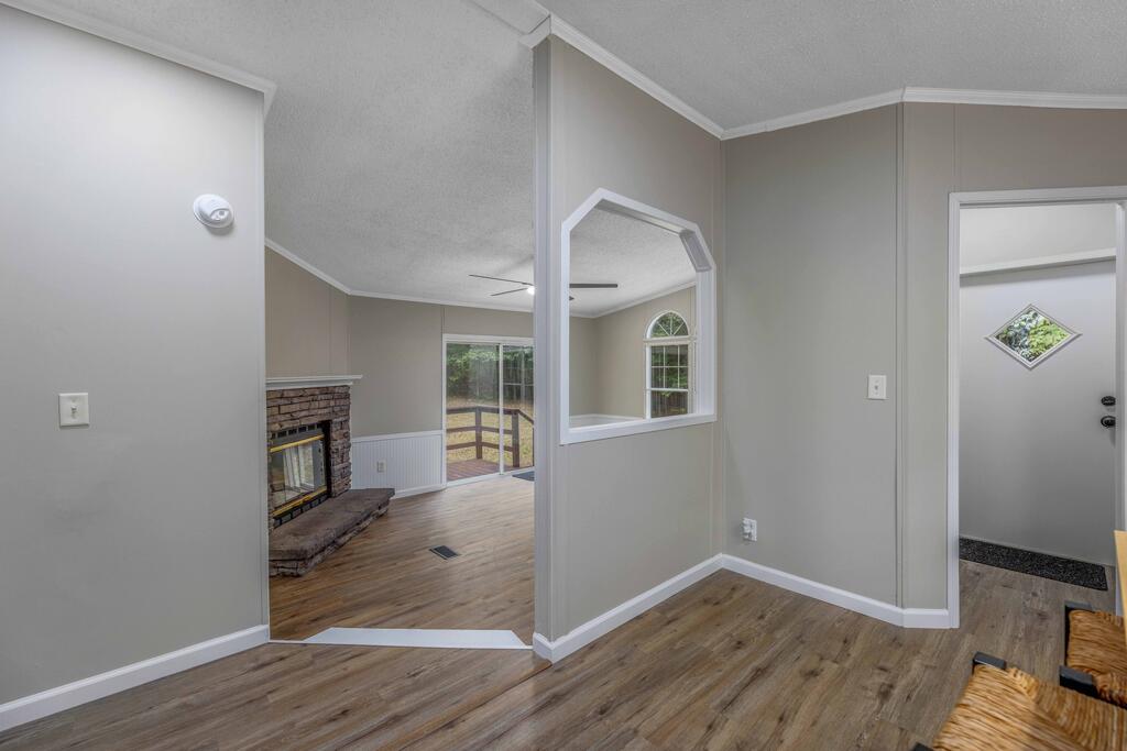 17 Cottonwood Drive