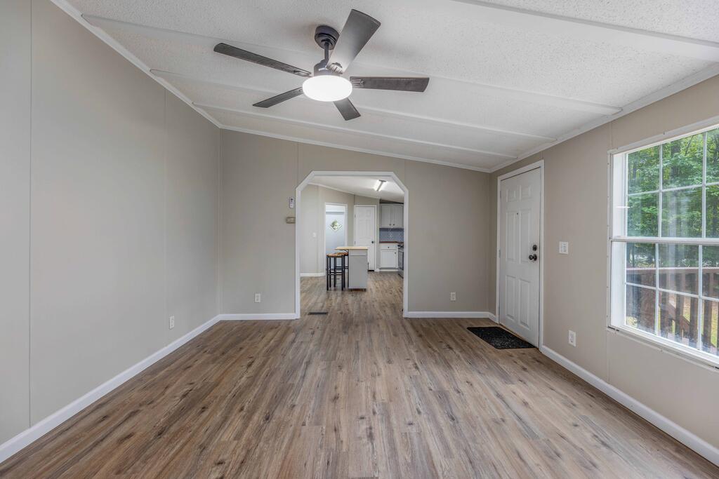 17 Cottonwood Drive