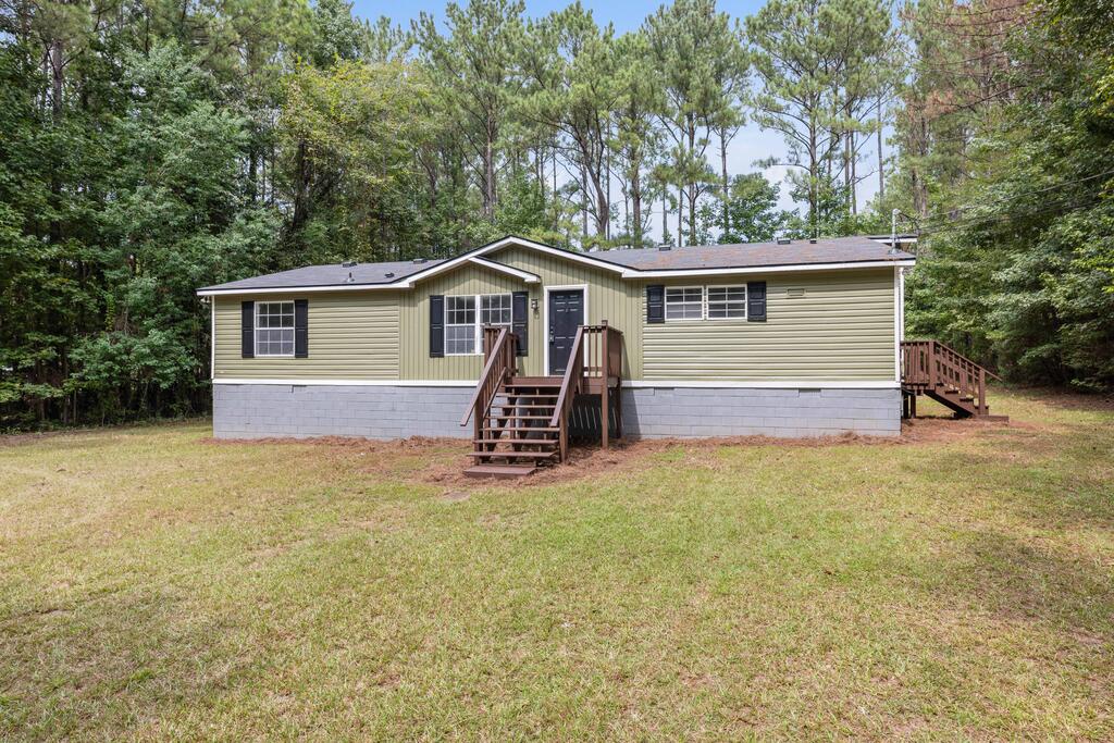 17 Cottonwood Drive