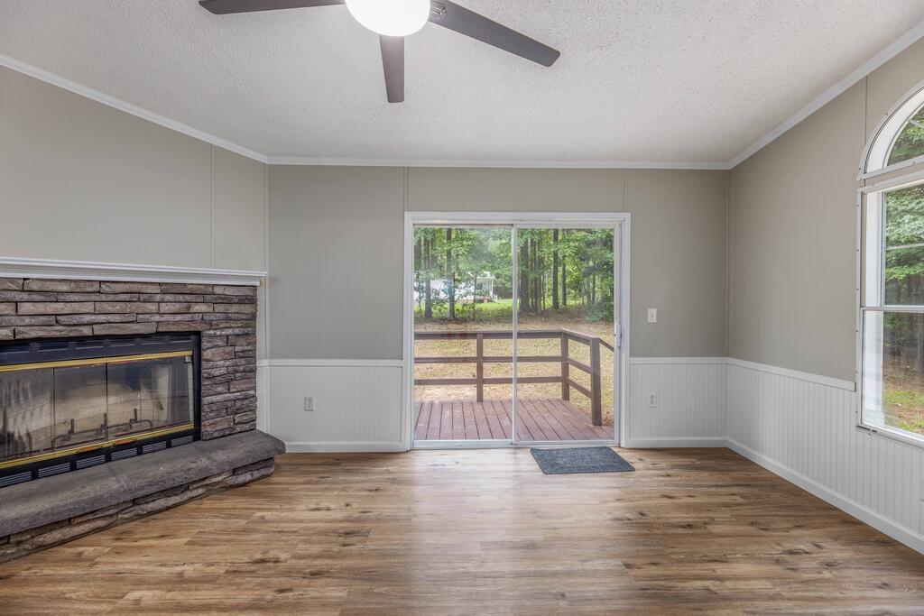 17 Cottonwood Drive