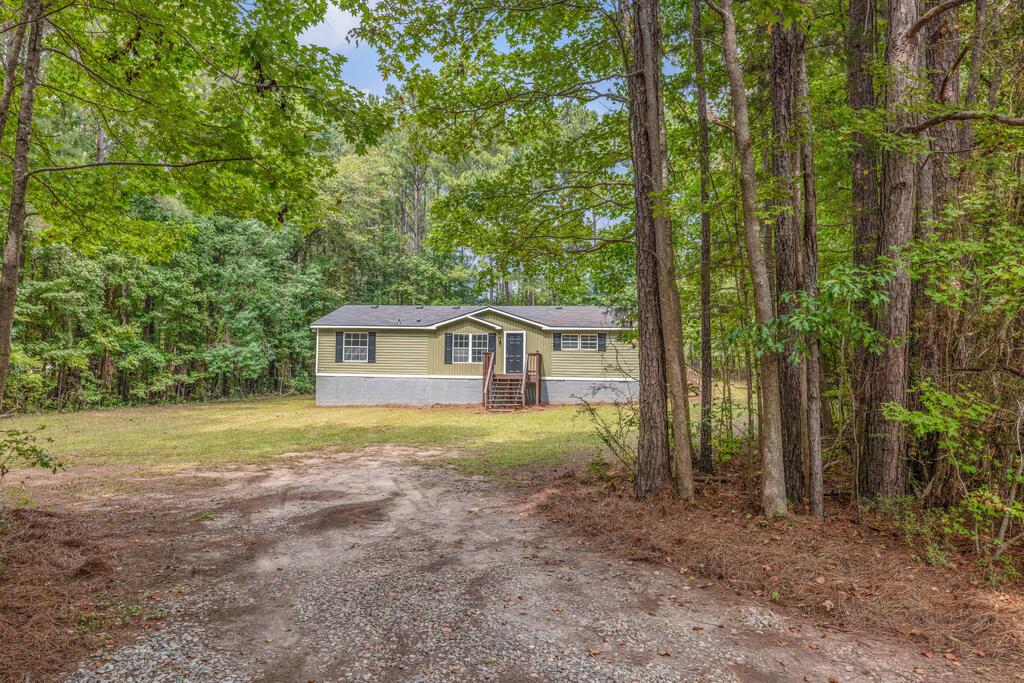 17 Cottonwood Drive