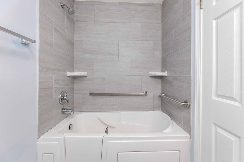 2562 Harwich Circle