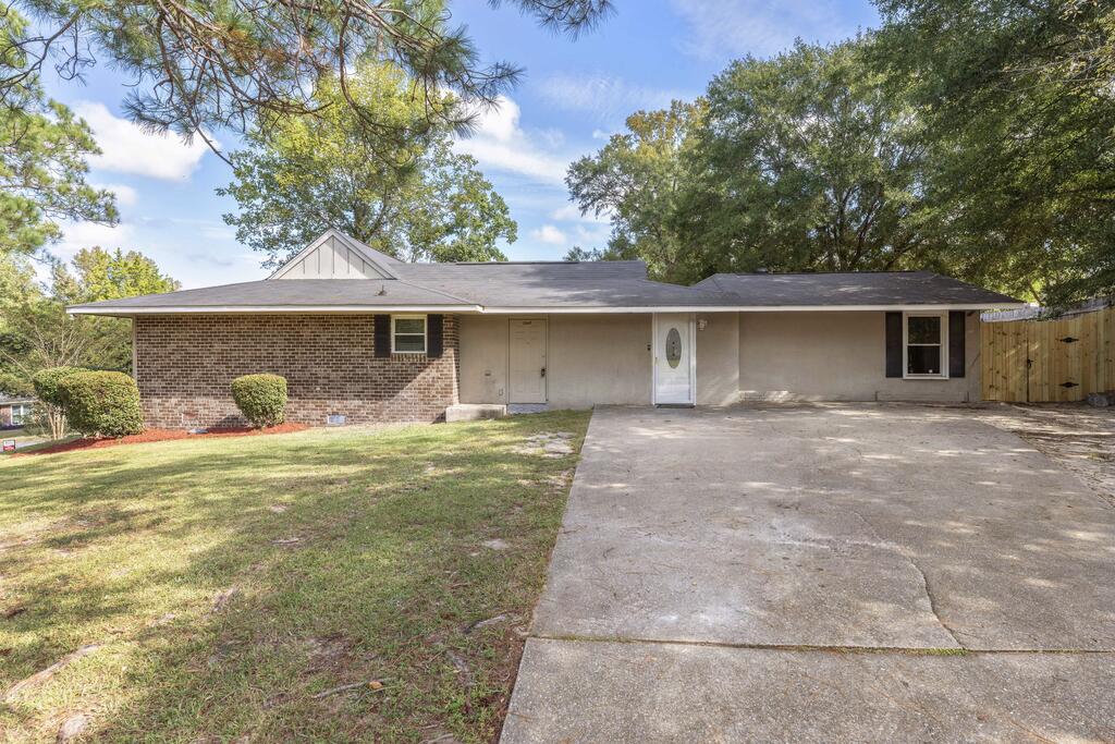 2562 Harwich Circle