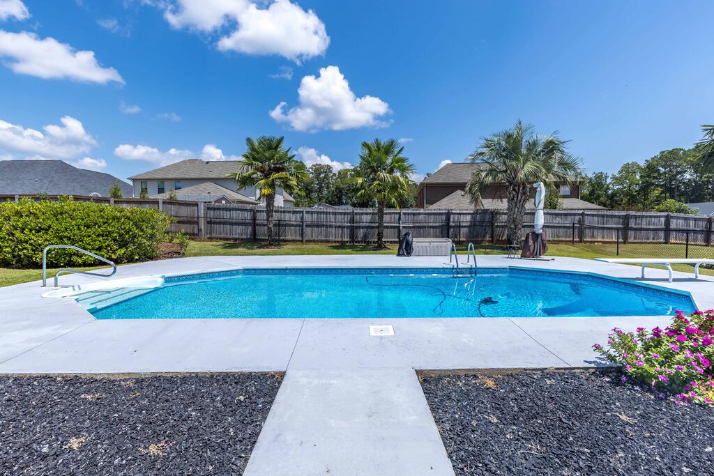 43 Meadow Valley Court