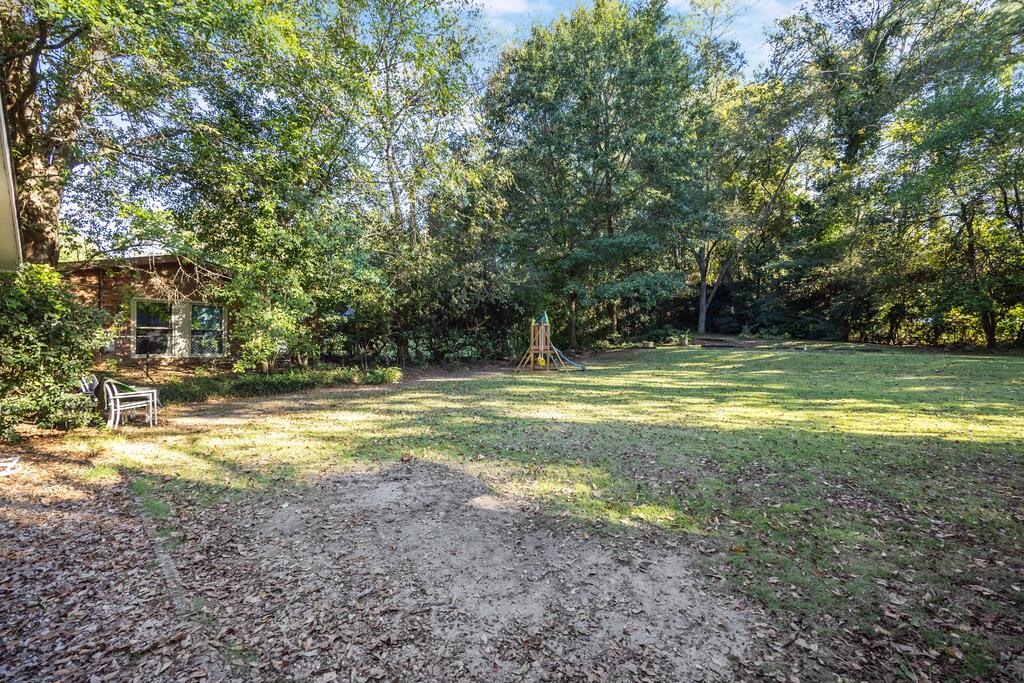 3314 East Lindsay