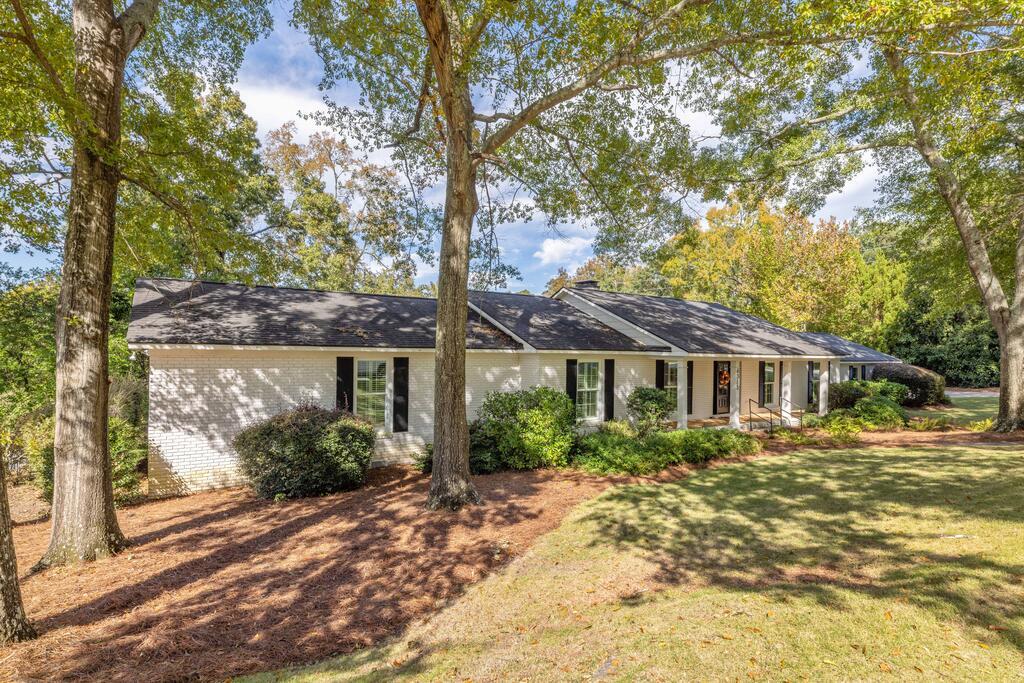 6385 Mountain View Drive