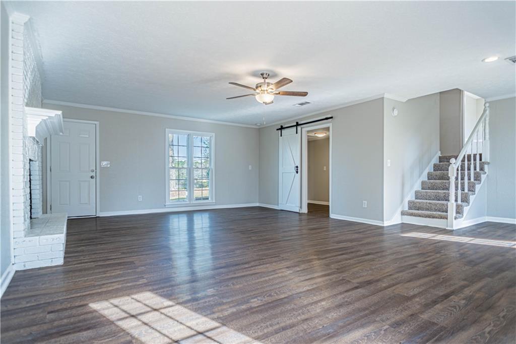 2412 Greenbriar Drive
