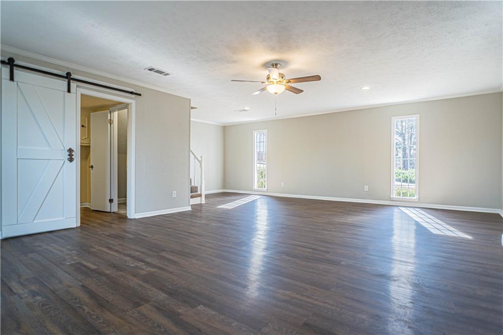 2412 Greenbriar Drive