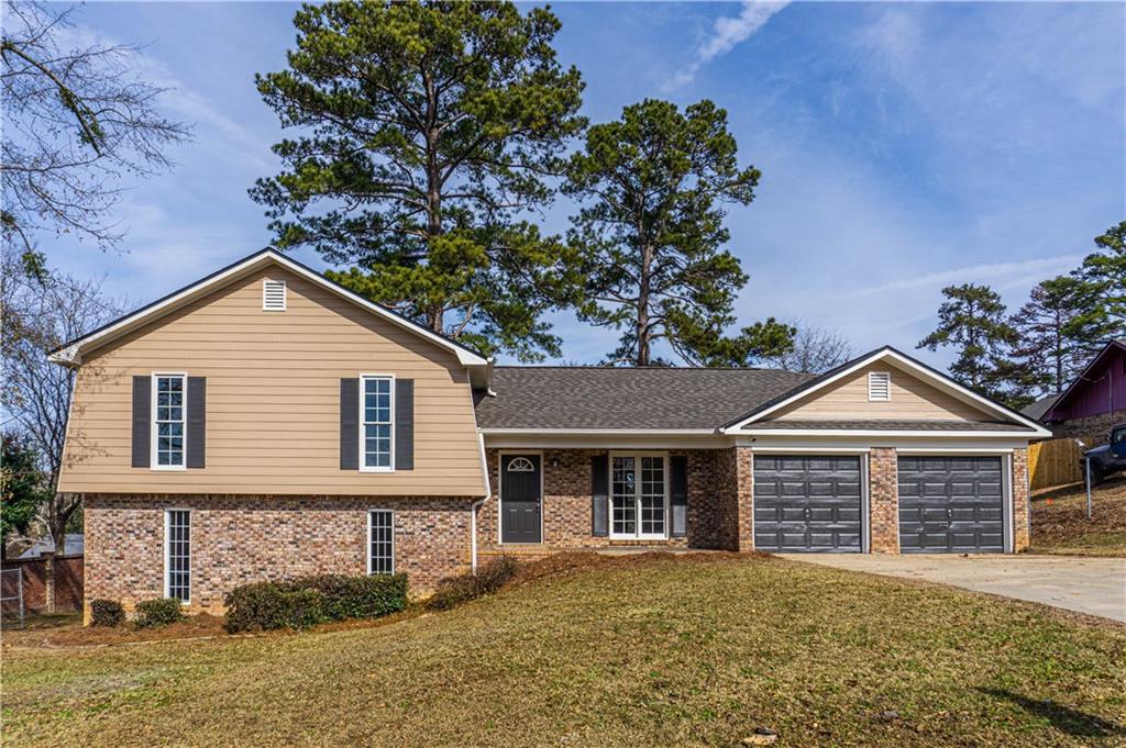 2412 Greenbriar Drive