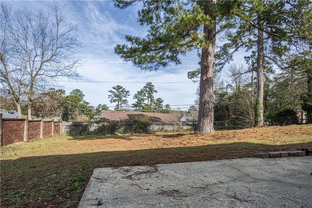 2412 Greenbriar Drive