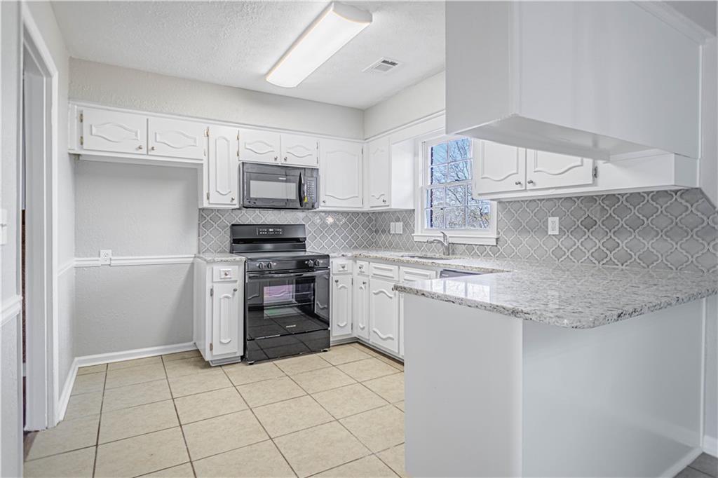 2412 Greenbriar Drive