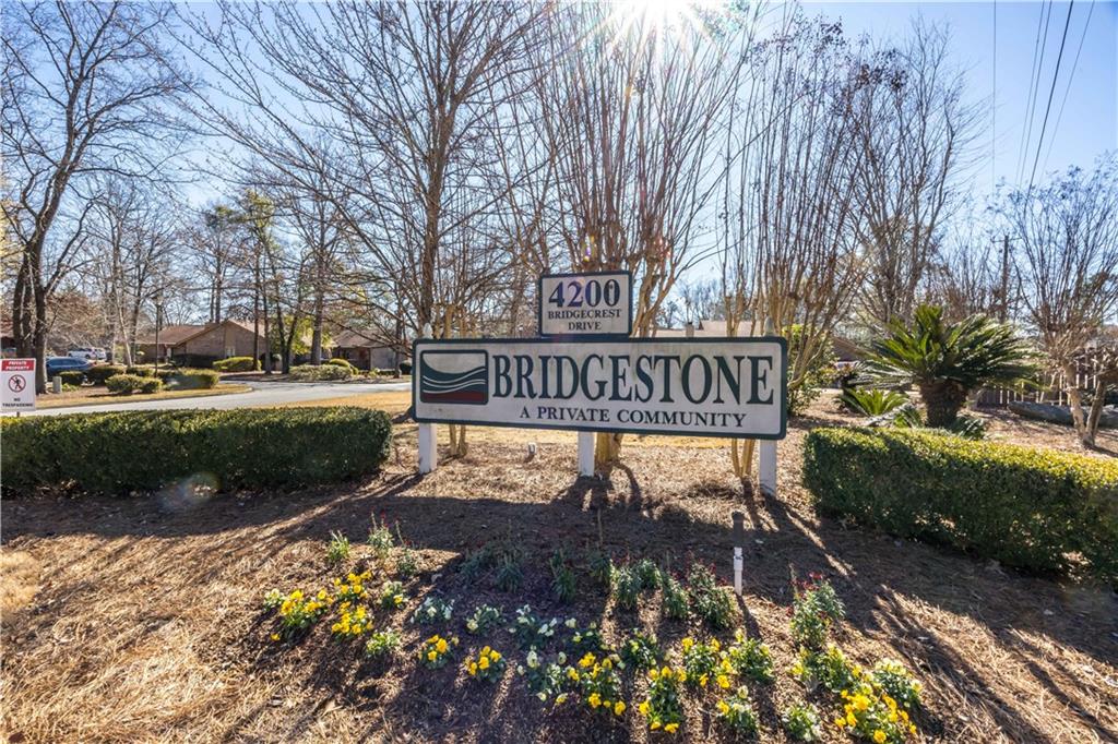 4200 Bridgecrest Drive N-1