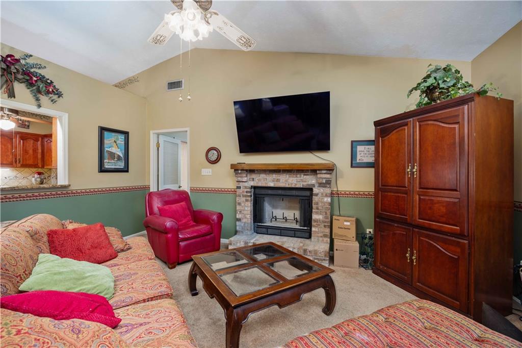 4200 Bridgecrest Drive N-1