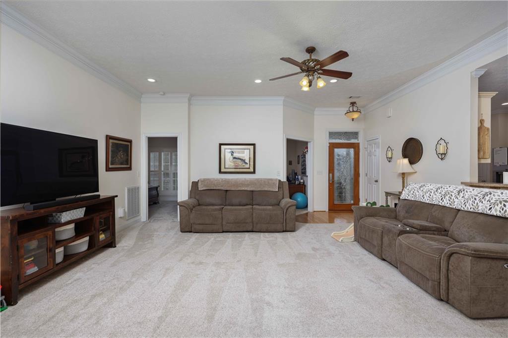10 Lee Road 2047