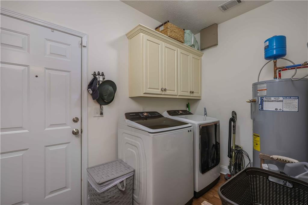 10 Lee Road 2047