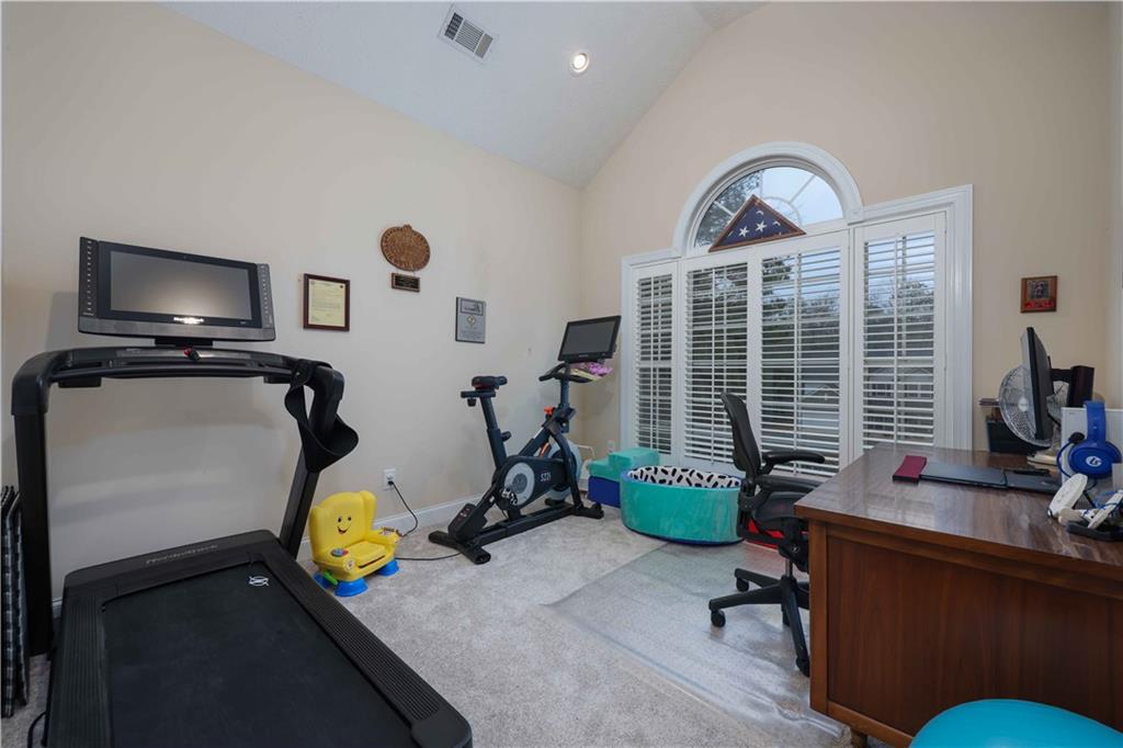 10 Lee Road 2047