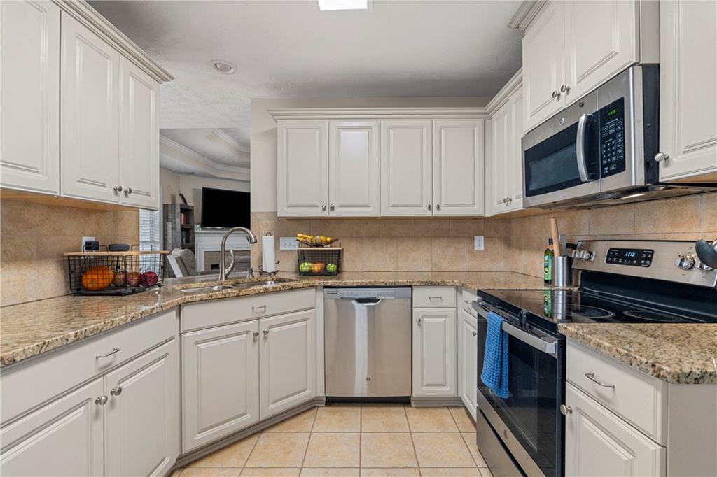 86 Lee Road 2138
