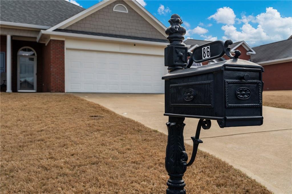 86 Lee Road 2138