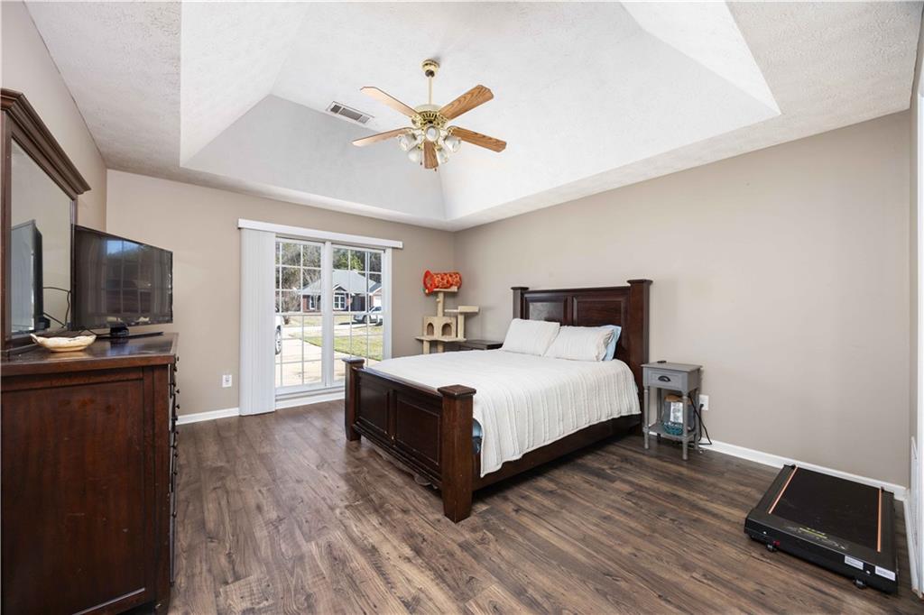 1911 Tranquil Lane