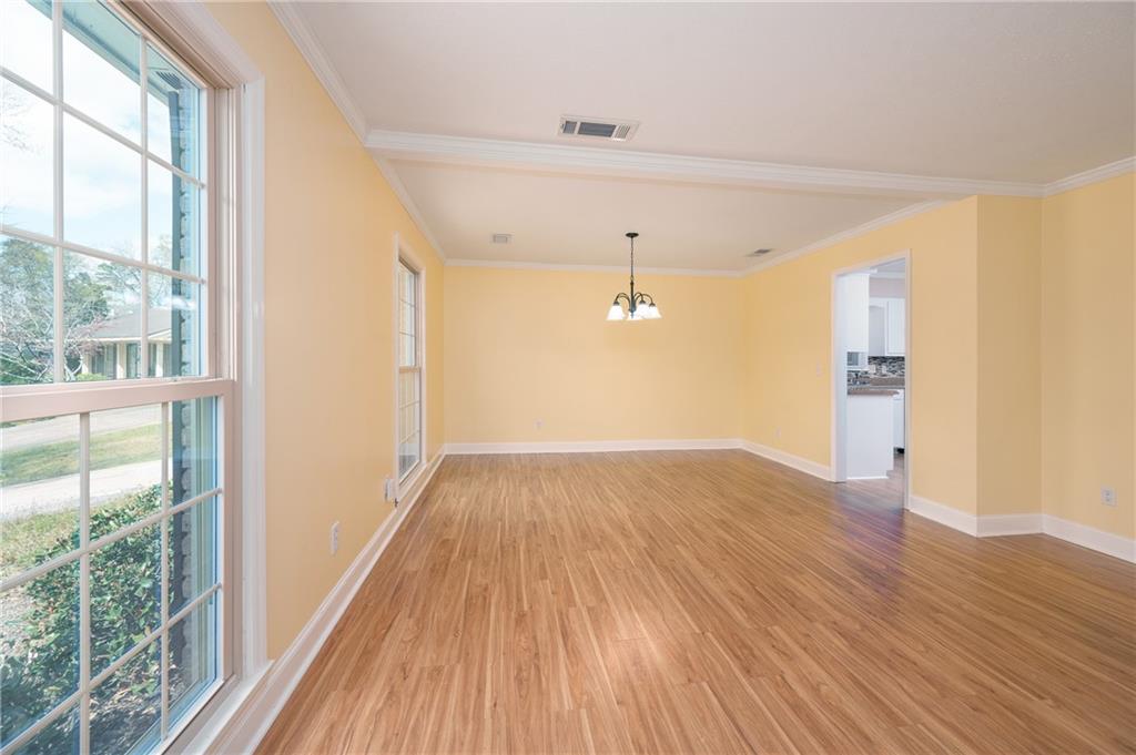 4 Starlight Court