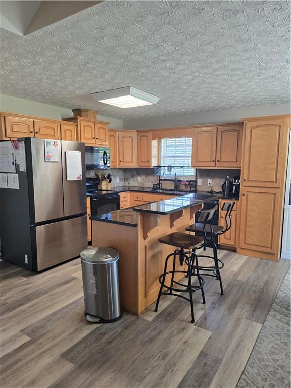 242 Lee Road 2137