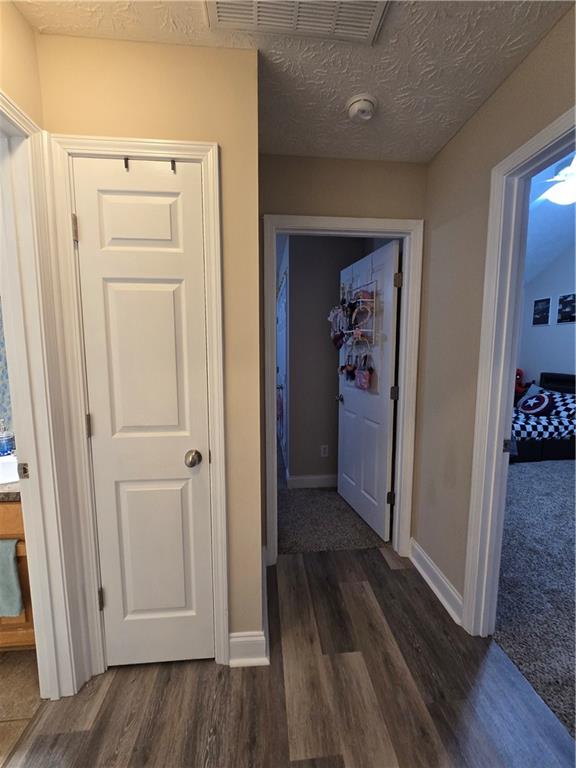 242 Lee Road 2137