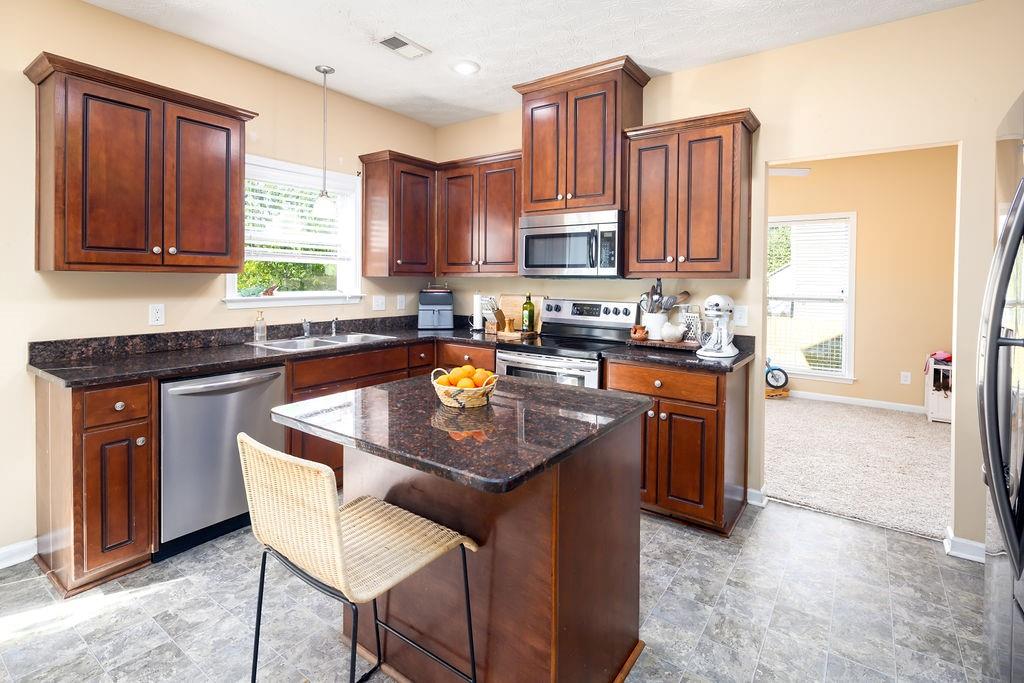 11 Brentview Drive