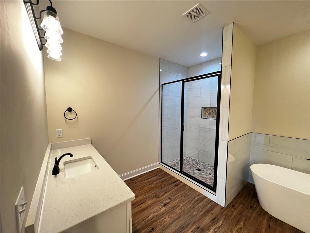 9414 Lee Rd 158