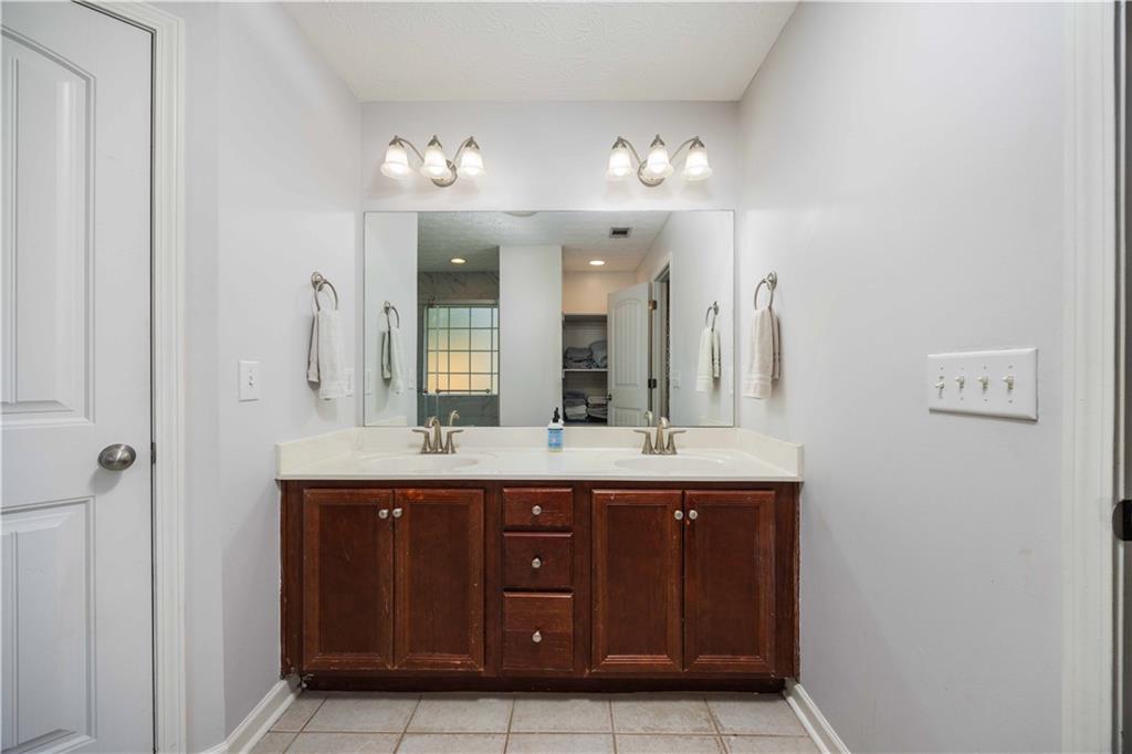 149 Lee Road 2157
