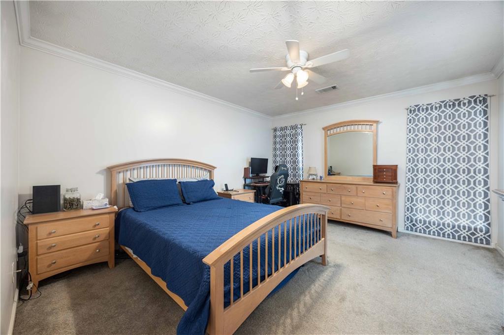 149 Lee Road 2157