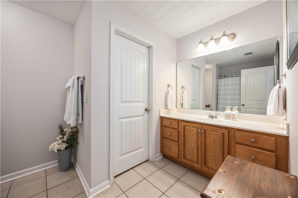 149 Lee Road 2157