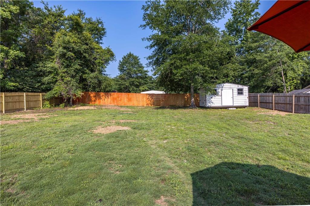 149 Lee Road 2157