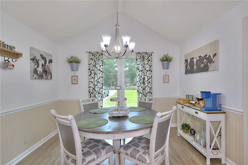 255 Lee Road 850