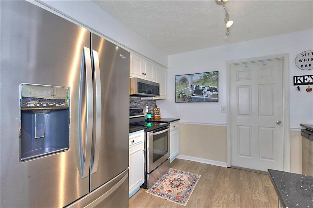 255 Lee Road 850