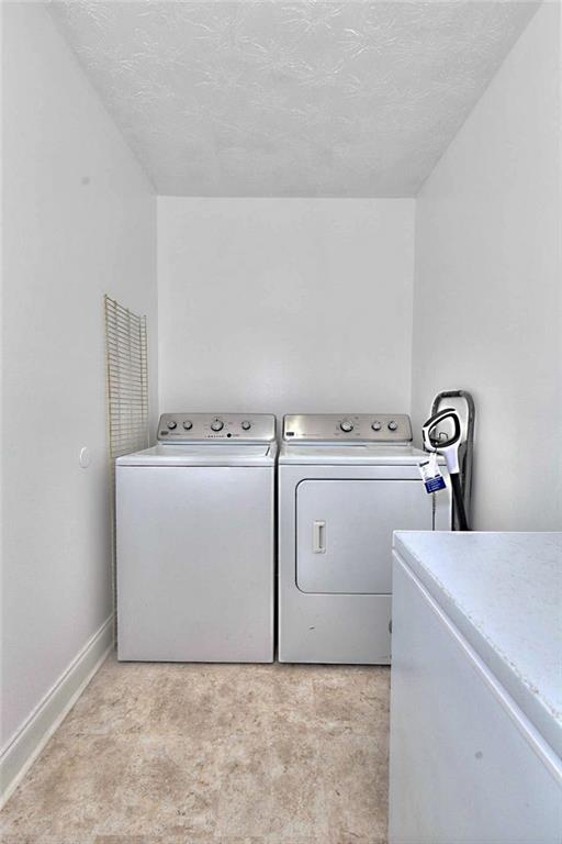 255 Lee Road 850