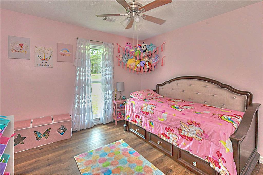 255 Lee Road 850