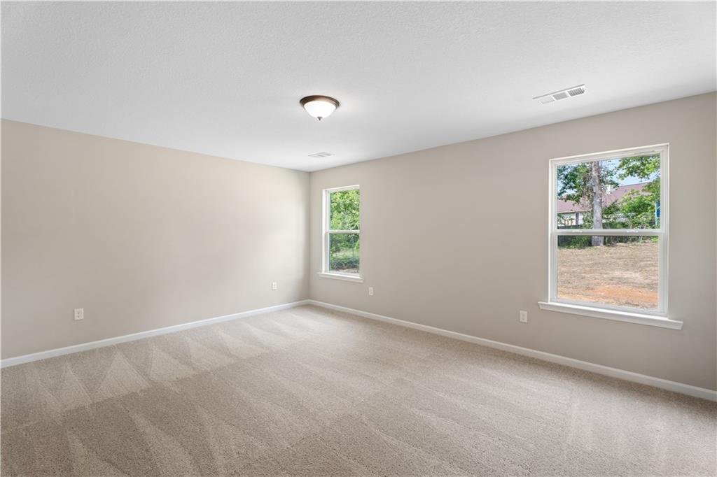 74 Lee Road 2033