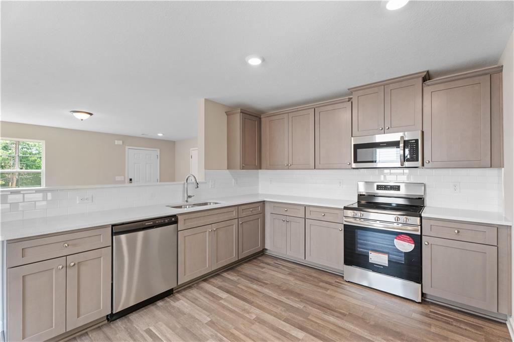 74 Lee Road 2033