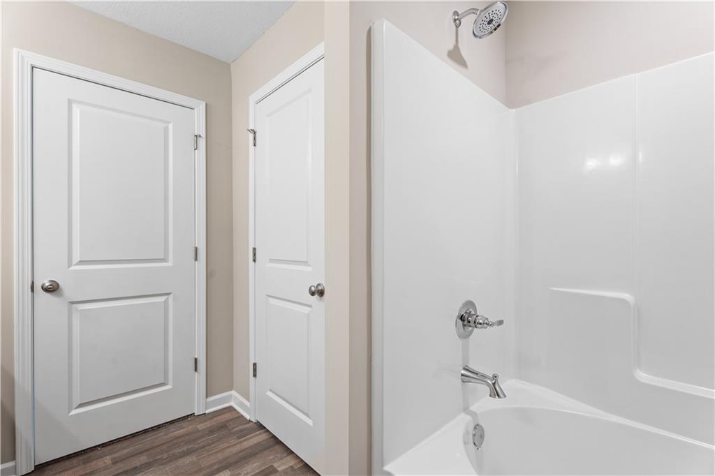 74 Lee Road 2033