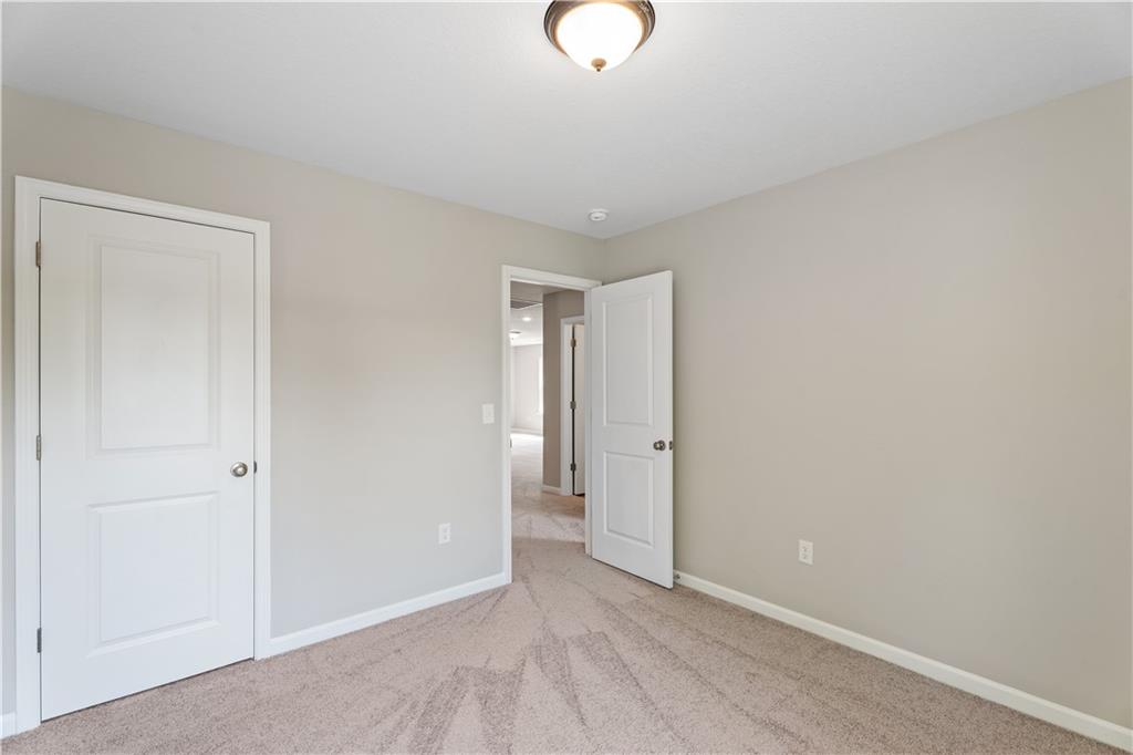 74 Lee Road 2033