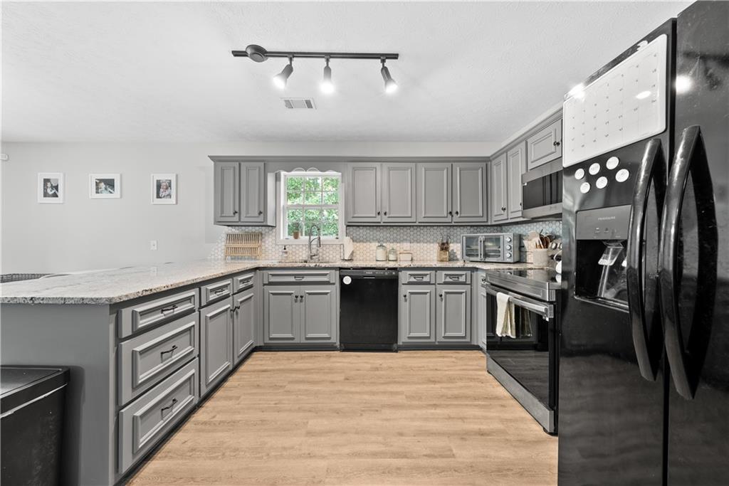 144 Lee Road 501