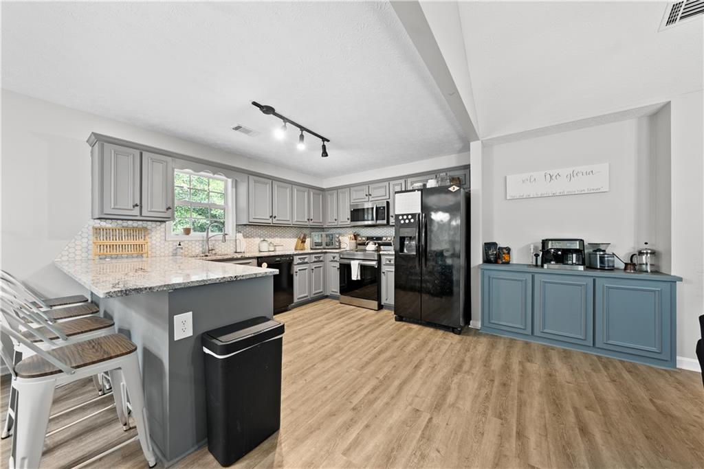144 Lee Road 501