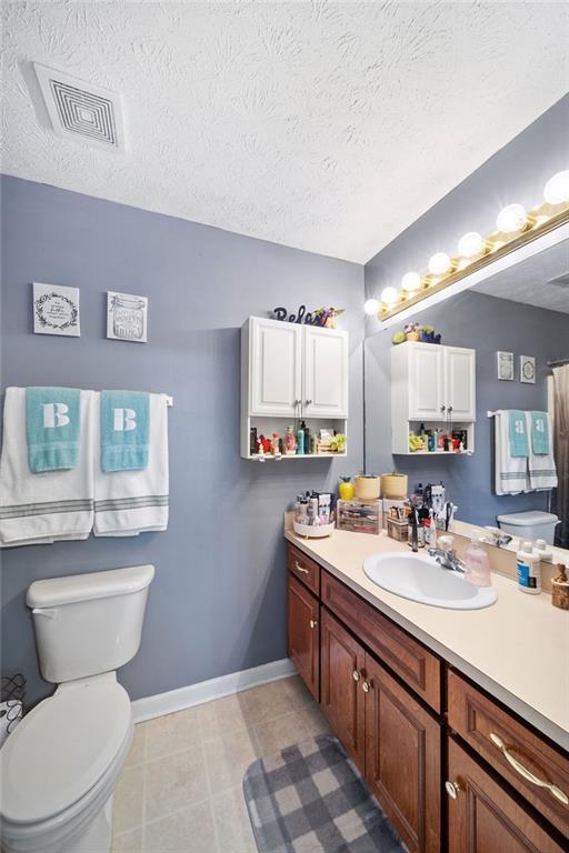 401 Lee Road 2095