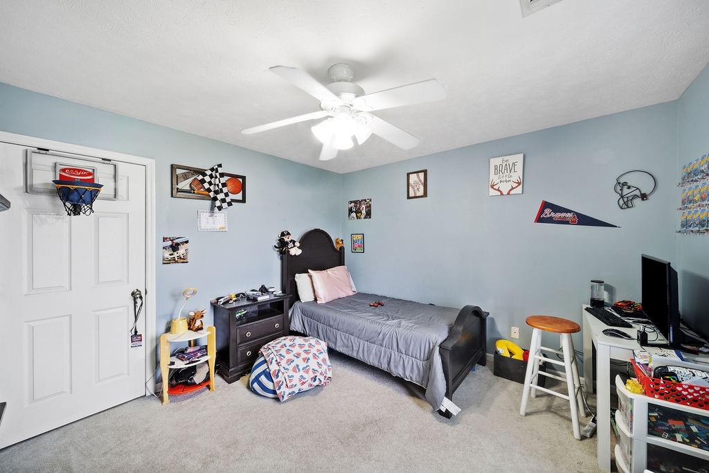 401 Lee Road 2095