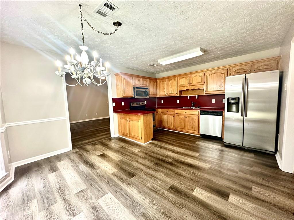 280 Lee Road 504