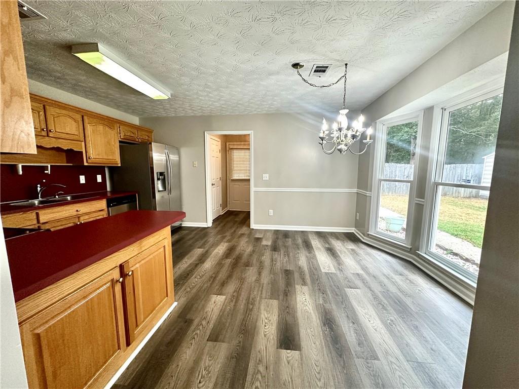 280 Lee Road 504